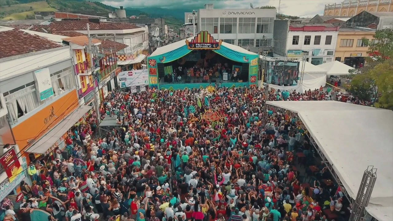 festival bandola 2024 en sevilla valle