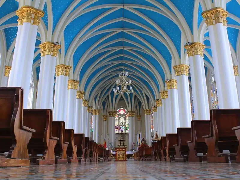 turismo Sevilla valle Basílica de San Luis Gonzaga