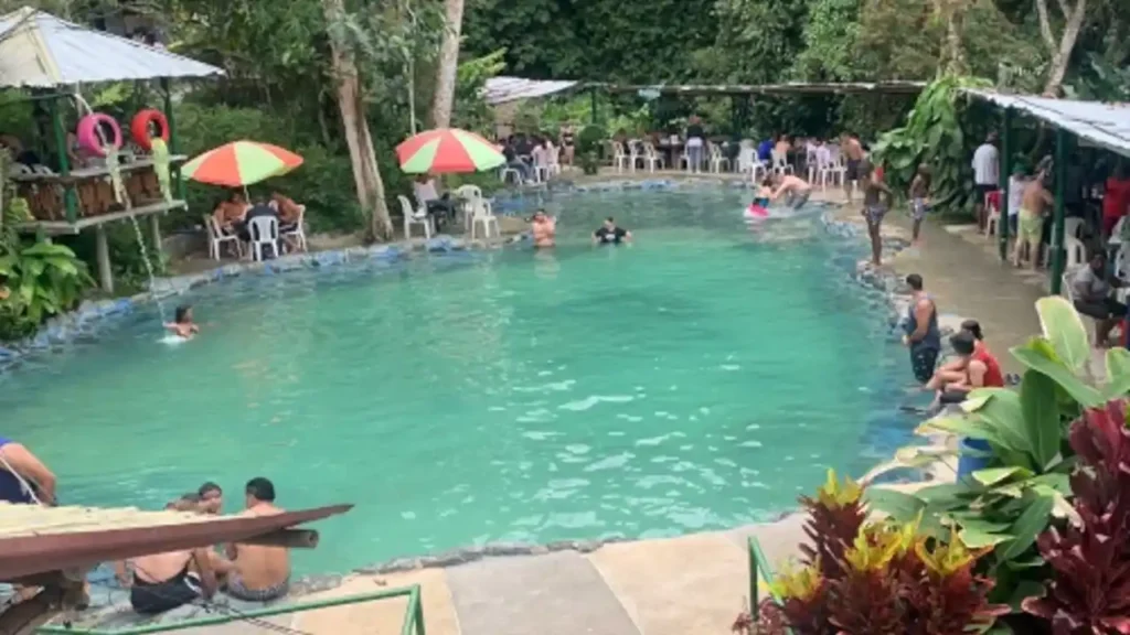 vista paronímica a la piscina la maria buga